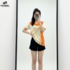 Áo thể thao kem nhạt phối cam